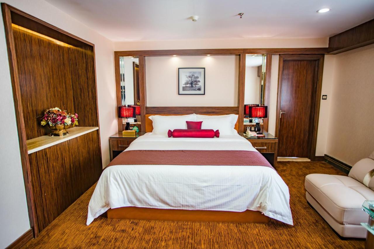 Nanyang King'S Gate Hotel--Free Shuttle Service To Canton Fair Buitenkant foto